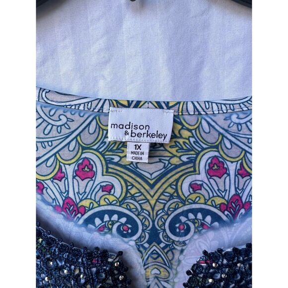 Madison & Berkeley Beaded Paisley Top 1X Boho Peasant - Picture 6 of 7